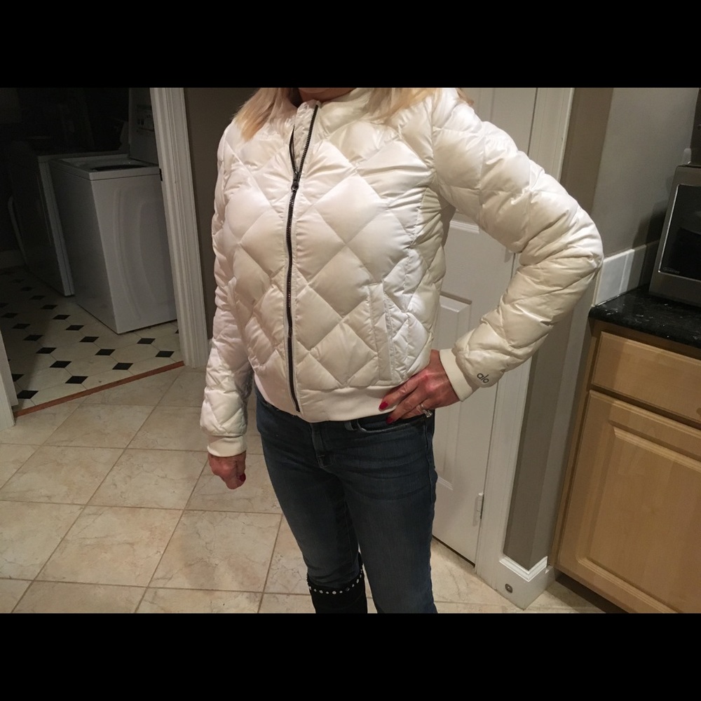 ALO YOGA JACKET